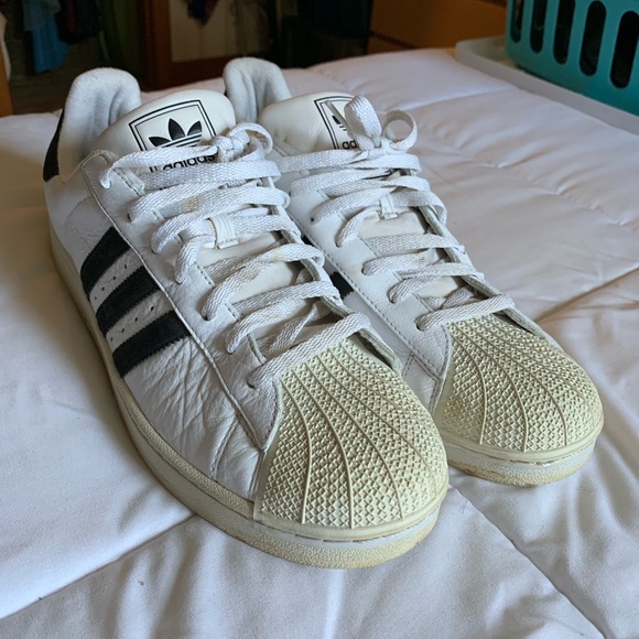 adidas shell toe tennis shoes